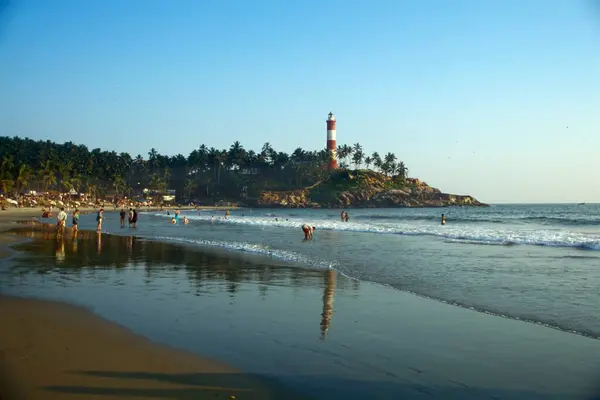 stock image Tourists at Kovalam Beach, Kerala, India 