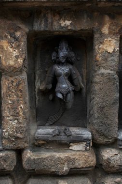 Mimarlık; chousath (64) yoginis tapınağı; Bhubaneswar; Orissa; Hindistan