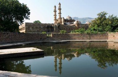 Champaner Pavagad 15. yüzyılda Mahmud Begda; Jami Mescid kompleksi; Arkeoloji parkı; Champaner; Gujarat; Hindistan; Asya