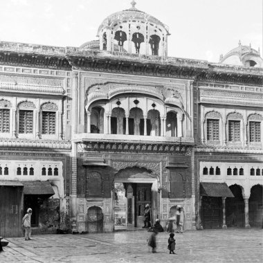 Altın Tapınak, Amritsar, Punjab, Hindistan, Asya, 1800 'lerin klasik fener kaydırağı. 