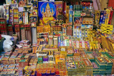 Hindistan 'daki Hindistan pazarında yerel mal satışı.