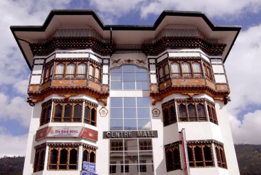 Modern bina; Başkentteki alışveriş merkezi Thimpu Royal Govt of Bhutan