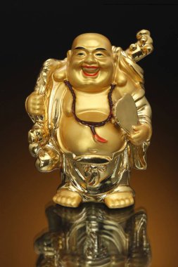 Hindistan, Feng Shui 'nin altın gülüşlü Buda' sı. 