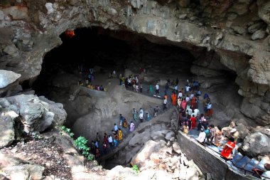 Borra, Vishakhapatnam, Andhra Pradesh, Hindistan 'daki Aruku Vadisi yakınlarında mağaralar. 