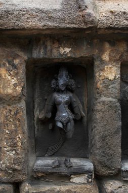 Mimarlık; chousath (64) yoginis tapınağı; Bhubaneswar; Orissa; Hindistan