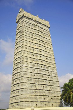 Gopuram of Shree Murdeshwar temple, Karnataka, India 4-May-2009  clipart