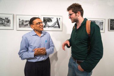 Jagdish Agarwal fotoğraf sergisi, Cihangir Sanat Galerisi, Mumbai, Maharashtra, Hindistan, Asya