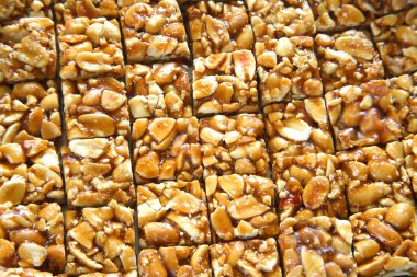 Fıstıklı Chikki, yakın çekim.