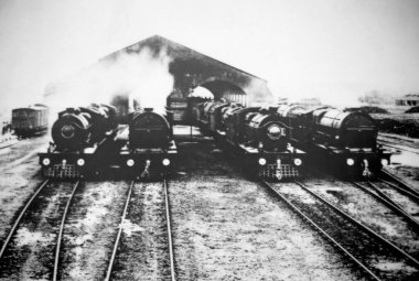 Steams Engines 1925 , Trains Railways , bombay mumbai , maharashtra , india