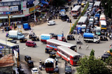 Saki Naka, Bombay Mumbai, Maharashtra, Hindistan kavşağındaki trafik karmaşası. 