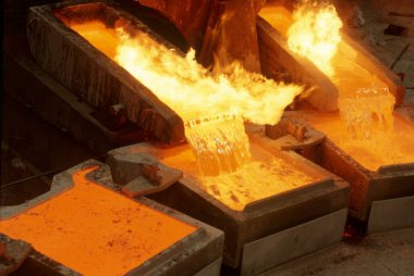 Erimiş sarı bakır döküm