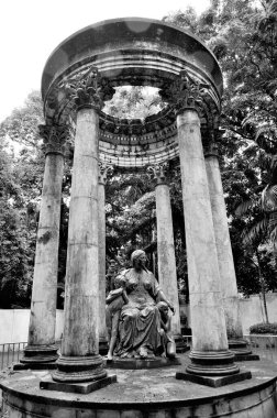 Kraliçe Victoria heykeli, Veermata Jijabai Bhosale Udyan, Byculla Hayvanat Bahçesi, Mumbai, Maharashtra, Hindistan, Asya 