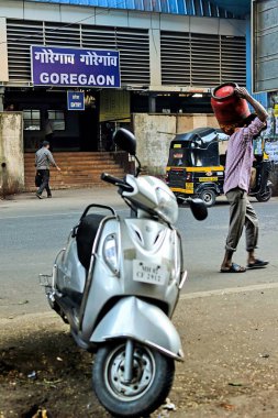 Goregaon Tren İstasyonu, Mumbai, Maharashtra, Hindistan, Asya 