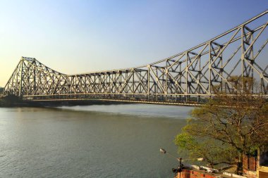 Hooghly Nehri 'ndeki Howrah Köprüsü, Batı Bengal, Hindistan, Asya
