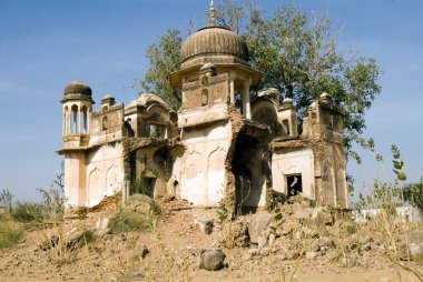 Ruin in Nawalgarh, Rajasthan, India. clipart