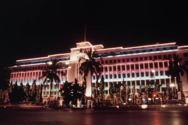 Mantralaya 'nın Mumbai, Maharashtra, Hindistan' daki gece manzarası