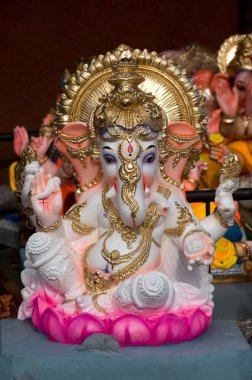 Pune Maharashtra 2011 'de Ganesh' in İdolü