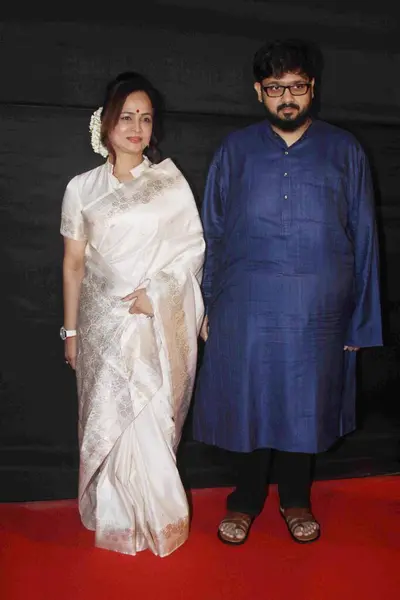 stock image Smita Thackeray, Indian film producer, Rahul Thackeray, son, Dada Saheb Phalke Film Foundation Award, Mumbai, India, 7 May 2017 