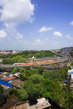 Mumbai Metro Ghatkopar 'dan Versova Mumbai Maharashtra Hindistan Asya' ya 