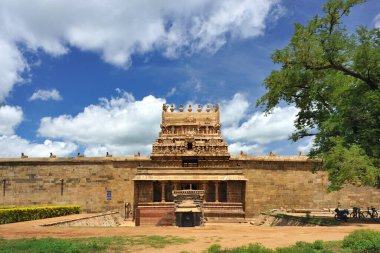 Entrance of airavatheeswara temple in Darasuram Dharasuram, Tamil Nadu, India  clipart