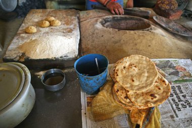 Pratapgar 'daki Dhaba Mutfağı, Uttar Pradesh, Hindistan