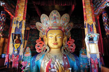 Buda heykeli thiksey manastırı, ladakh, jammu kaşmir, Hindistan, Asya