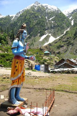 Lord Shiva 'nın vadideki heykeli, Kaşmir, Jammu ve Kashmir, Hindistan 