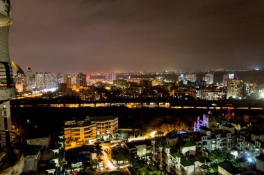Geceleri şehir havası, Kharghar, Navi Mumbai, Maharashtra, Hindistan, Asya