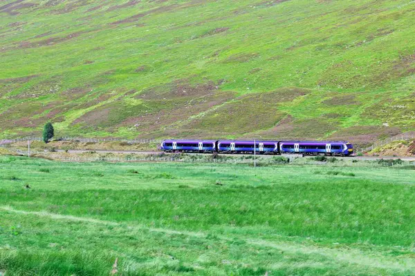 Üç vagon treni, Demiryolu hattı, İskoçya, İngiltere, Birleşik Krallık 