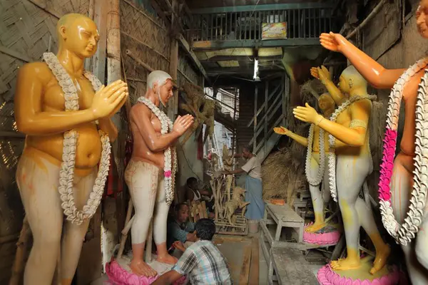stock image Man painted statue, kumar tully potter lane, kolkata, west bengal, india, asia 