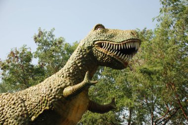Bilim şehrindeki dinozor heykeli, Kalküta, Batı Bengal, Hindistan 