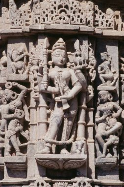 Surya güneş tapınağını, Ranakpur 'u, Rajasthan' ı, Hindistan 'ı, Asya' yı zenginleştirdi.