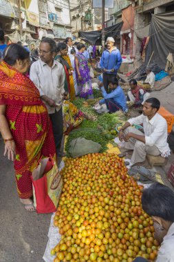 Sokaklarda sebze satıcıları, Varanasi, uttar pradesh, Hindistan, Asya 