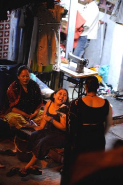 Kamathipura, Bombay Mumbai, Maharashtra, Hindistan 'daki fahişeler.   