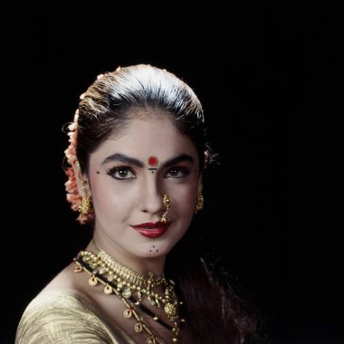 Pooja Bhatt 'ın portresi gülümsüyor, Hindistan, Asya 