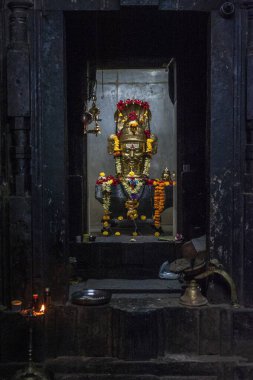 Titrek heykel Kudala Sangameshwara Tapınağı, Solapur, Maharashtra, Hindistan, Asya 