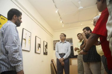 Anlamsız ', Ravi Shekhar' ın tuval üzerindeki soyutlamalar, Sanat Galerisi, Sanat, DINODIA, Nariman Point, Bombay Mumbai, Maharashtra, Hindistan