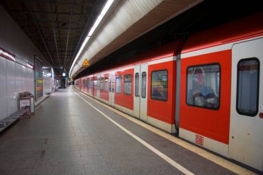 Alman metrosu yerel toplu taşımacılık; Münih; Almanya; Avrupa