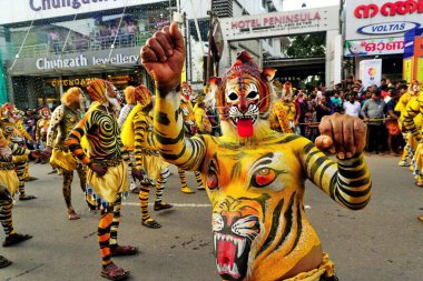 Pulikali Kaplan Dans alayı, Onam festivali, Thrissur, Kerala, Hindistan, Asya 