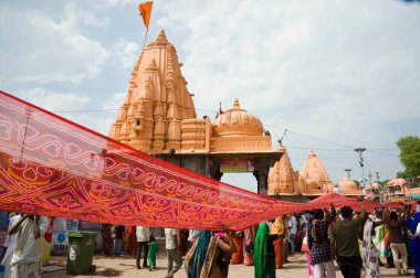 Seyyahlar chunari yatra, kumbh mela, madhya pradesh, Hindistan, Asya 'ya gidiyorlar. 