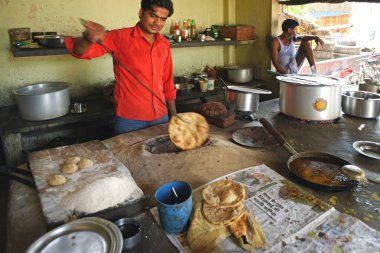 Pratapgar 'da, Uttar Pradesh' te, Hindistan 'da, Dhaba' da...   