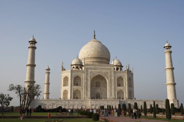 Yamuna Nehri 'nin güney kıyısındaki Taj Mahal Yedinci Harikaları, Agra, Uttar Pradesh, Hindistan UNESCO Dünya Mirası Bölgesi