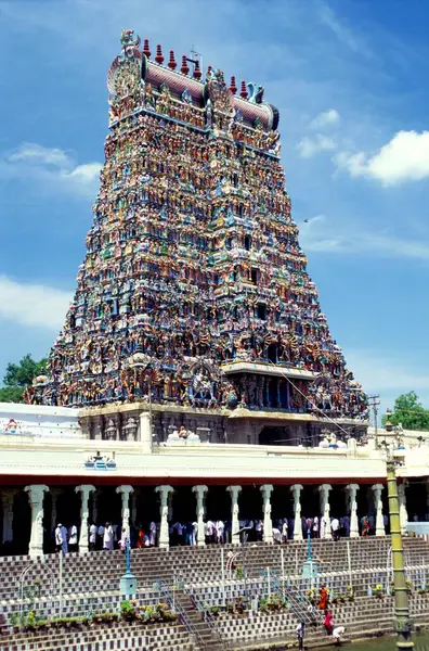 stock image South tower in Sri Meenakshi Amman temple at Madurai, Tamil Nadu, India 