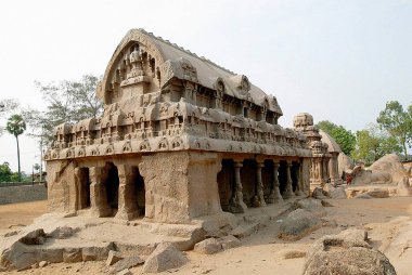 7. yüzyılda kurulan beş Rathas Pancha Rathas tapınağı; Mahabalipuram Mamallapuram; Tamil Nadu; Hindistan