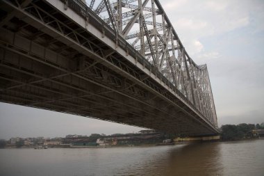Howrah Köprüsü şu anda Hooghly Nehri üzerinde Rabindra Setu; Kalküta Kolkata; Batı Bengal; Hindistan