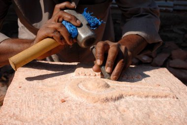 Heykel, Shivling, Chisser, Sangli, Maharashtra, Hindistan 'ın taş oyma biçimi 