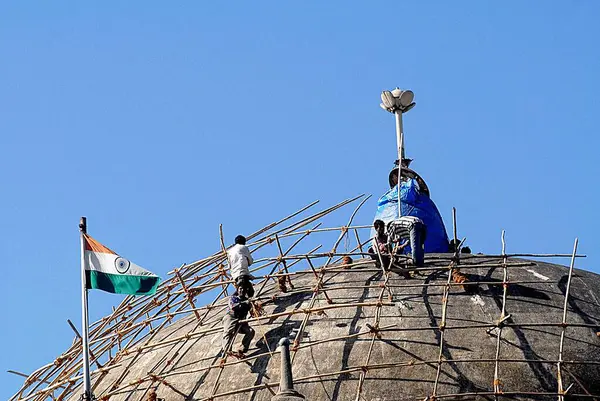 stock image Workers erect scaffolding for renovation of dome of General Post Office GPO in Bombay Mumbai, Maharashtra, India 