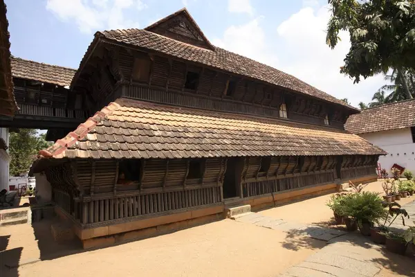 Padmanabhapuram Sarayı veya Odun Sarayı; Tamil Nadu; Hindistan
