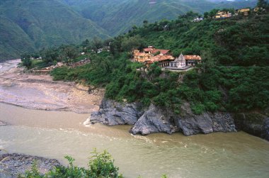 Tihri barajı yakınlarındaki tapınak, Uttaranchal, Hindistan