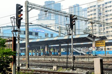 Ram Mandir Tren İstasyonu, Mumbai, Maharashtra, Hindistan, Asya 